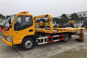 河曲哪里有拖车服务