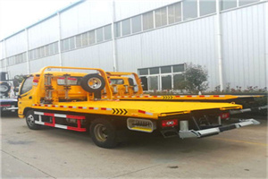 河曲附近拖车救援搭电