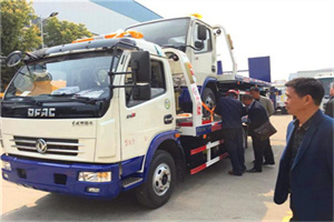 河曲汽车道路救援拖车价格